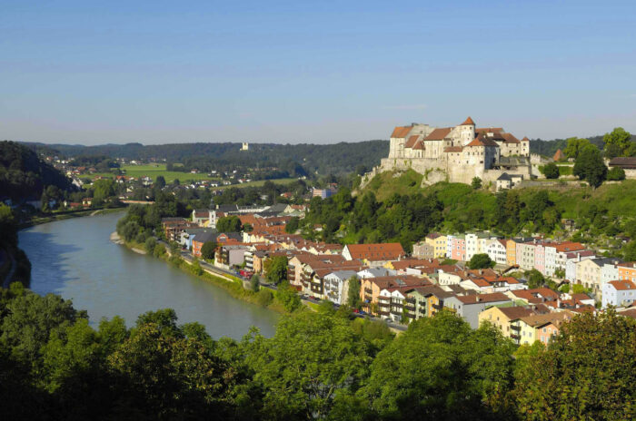 Burghausen, Auflugsziel, Huberhof Ollerding
