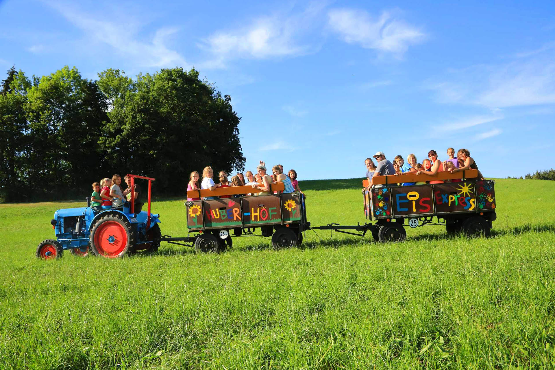 Traktorfahrt, Bauer Michi, Huberhof Ollerding