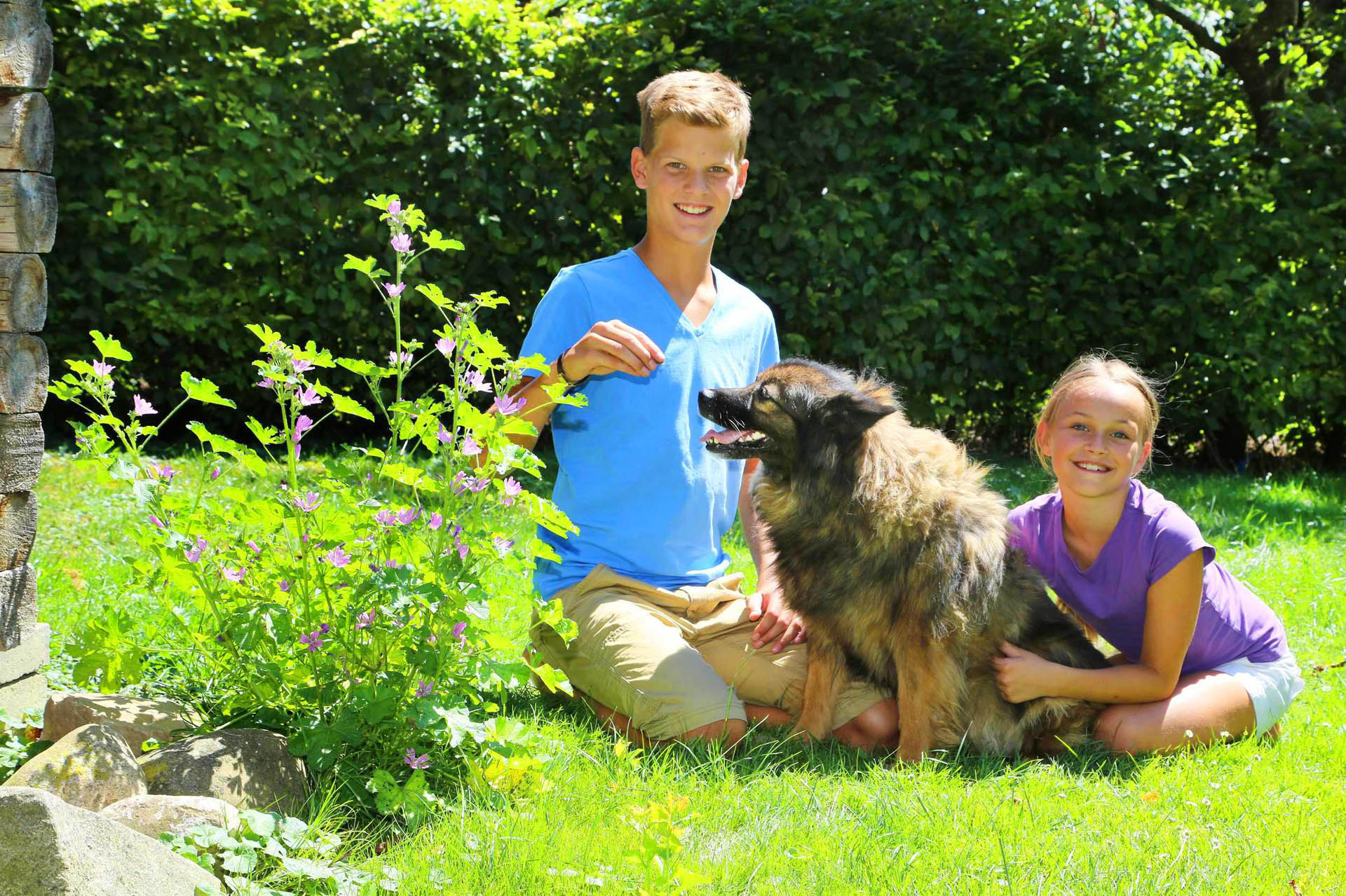 Kinder mit Hund, Huberhof Ollerding