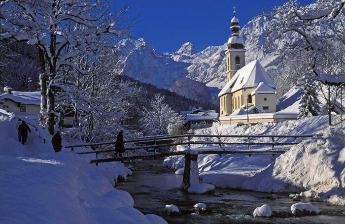 Kirche Ramsau Winter Bayern